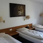 Apartahotel 24h Check-in, Free Parking And Wifi Henstedt-Ulzburg